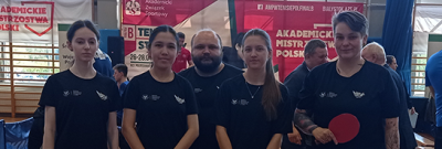 Drużyna KU AZS AHE Łódź na Akademickich Mistrzostwach Polski w tenisie stołowym
