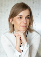 dr Plesiewicz-Świerczyńska Izabela