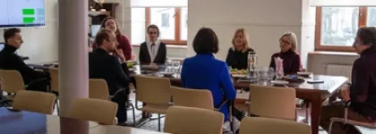 Przedstawiciele koła naukowego grafiki na śniadaniu u Rektor AHE w Łodzi