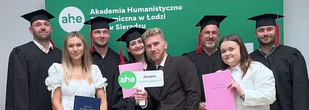 Obron dyplomowych czas!