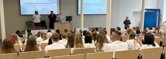 Czepkowanie pielęgniarek i pielęgniarzy | tradycja i nowy początek