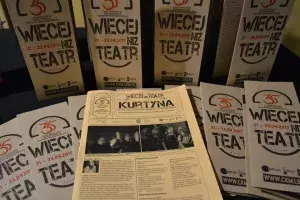 Kurtyna - gazeta wydawana przez studentów dziennikarstwa i filologii polskiej