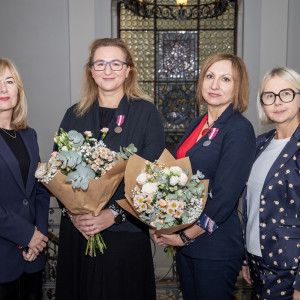 Medale za Długoletnią Służbę dla pracowników Akademii