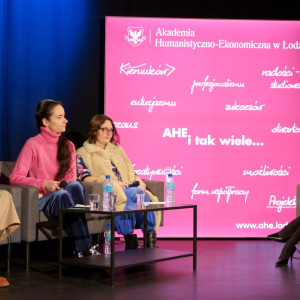 Relacja z debaty „Kobiety w świecie nauki, sztuki i..."