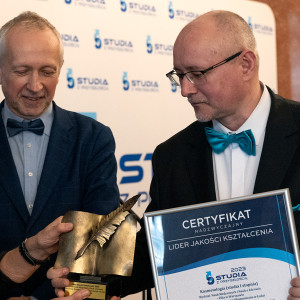 8 prestiżowych certyfikatów dla Akademii