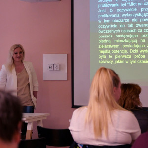 Zbrodnia doskonała: odsłaniamy tajniki współpracy pisarza i profilera kryminalistycznego