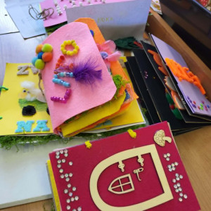 Książeczki sensoryczne autorstwa studentów