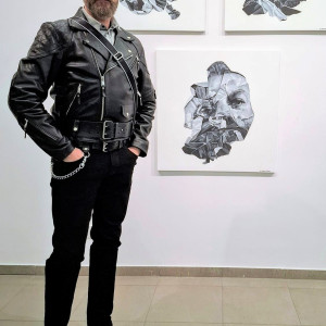 Cykl obrazów Bartłomieja Jarmolińskiego na jubileuszowej wystawie 100-lecia Miejskiej Galerii Sztuki w Łodzi