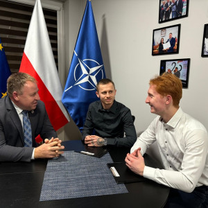 Studenci politologii odwiedzili biuro senatora RP Marcina Karpińskiego