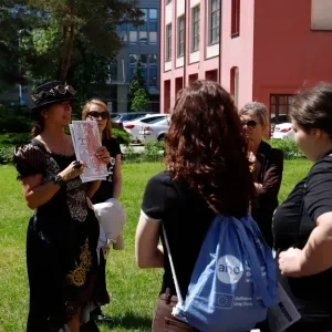 Fotorelacja - Język w Ruchu, Sztuka w Słowie: O języku przez sztukę.