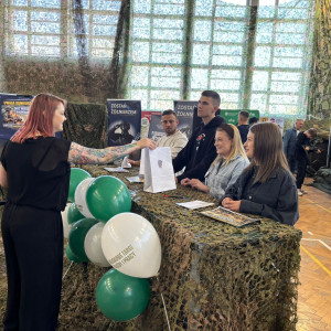 Z wizytą na targach w 15. Brygadzie Łączności