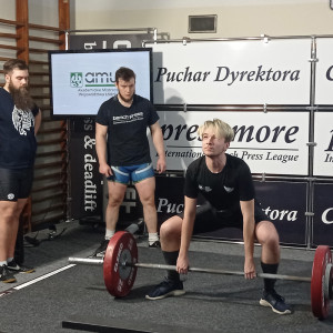 Sukces studentów na akademickich mistrzostwach województwa łódzkiego w dwuboju siłowym