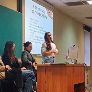 Studentki psychologii dla Uniwersytetu Trzeciego Wieku AHE w Łodzi