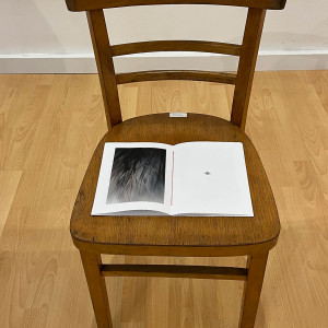 „Archiwum Emocji„– fotograficzna książka artystyczna studentów grafiki