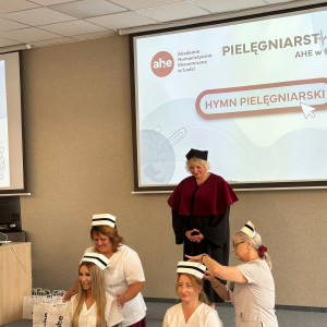 Czepkowanie pielęgniarek i pielęgniarzy | tradycja i nowy początek