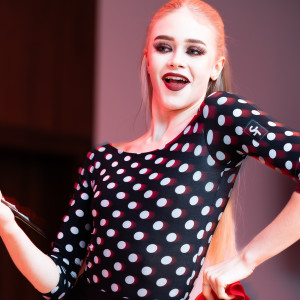 Występ studentów tańca na charytatywnej kolacji „DOBRO dzieję się"