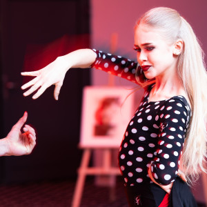 Występ studentów tańca na charytatywnej kolacji „DOBRO dzieję się"