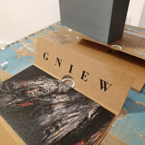 „Archiwum Emocji„– fotograficzna książka artystyczna studentów grafiki