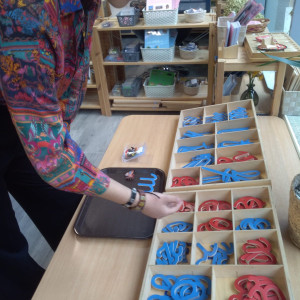 Studenci Akademii poznali tajniki metody Montessori w Polskim Instytucie Montessori w Warszawie