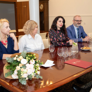 Dr n. med. Izabella Michałowska-Wieczorek z odznaką honorową „Za zasługi dla ochrony zdrowia”