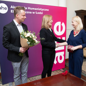 Dr n. med. Izabella Michałowska-Wieczorek z odznaką honorową „Za zasługi dla ochrony zdrowia”