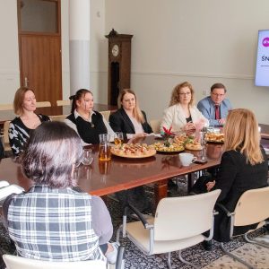 Przedstawiciele kierunku pedagogika na śniadaniu u Rektor AHE w Łodzi