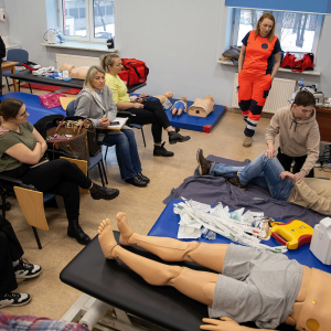 Szkolenie z pierwszej pomocy dla studentów AHE