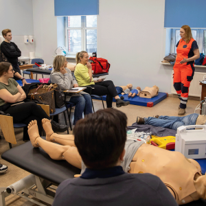Szkolenie z pierwszej pomocy dla studentów AHE