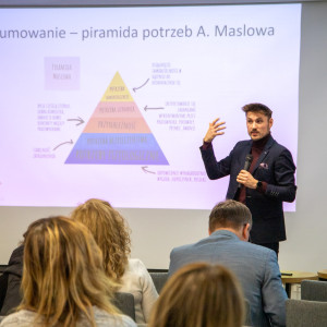 „W kręgu wsparcia" – neuroróżnorodność w edukacji | wydarzenie