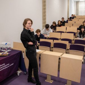 Konkurs ortograficzny "Make a Wish, Spell It Right" dla licealistów