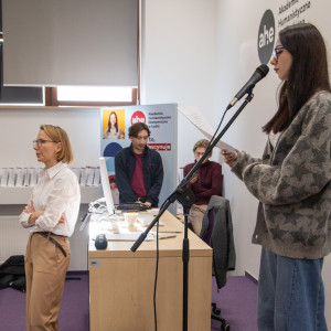 Konkurs ortograficzny "Make a Wish, Spell It Right" dla licealistów