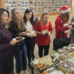 Mikołajkowy kiermasz świąteczny studentów Filii w Jaśle