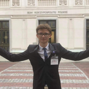 Student psychologii w Młodzieżowym Sejmiku Województwa Łódzkiego