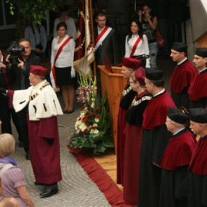 Rozdanie wyróżnień studentom i wykładowcom