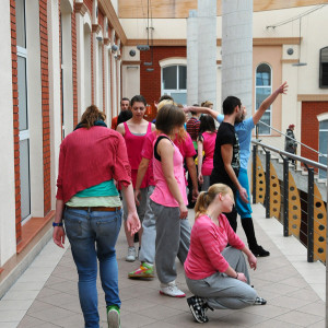 Występ studentów w Patio w AHE w Łodzi 