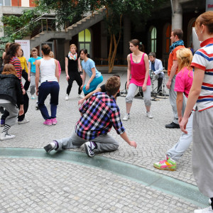Występ studentów AHE w Patio 