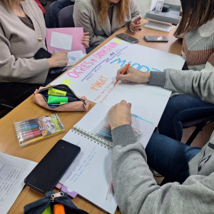 O rozwoju biologicznym i emocjach na zajęciach pedagogiki