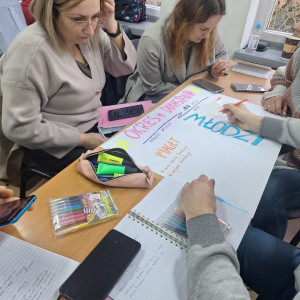 O rozwoju biologicznym i emocjach na zajęciach pedagogiki
