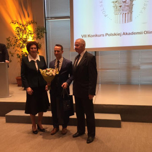 Dr Wiesław Firek odbiera nagrodę 