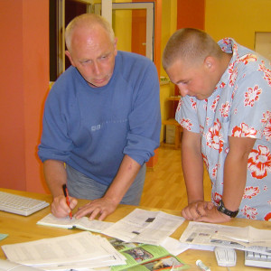 Archwium - Wojciech Słodkowski ze swoimi uczniami