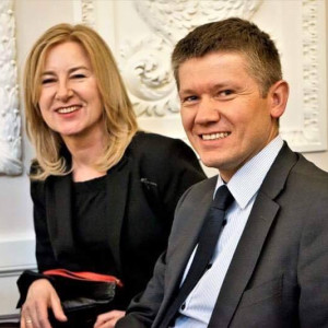 Prorektor ds. Nauki i Rozwoju AHE dr Leszek Kuras dr Elżbieta Dul-Ledwosińska prodziekan kierunku grafika