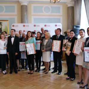 Akademia Humanistyczno-Ekonomiczna w Łodzi Uczelnią Liderów 2017