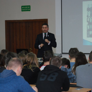 Policja wczoraj i dziś