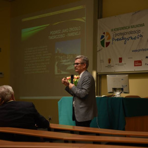 prof. dr hab. Krzysztof J. Szmidt (Uniwersytet Łódzki)