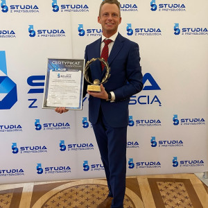 Akademia z prestiżowymi nagrodami „Studia z Przyszłością"