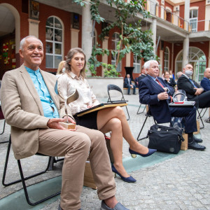 Prestiżowy certyfikat i wyróżnienie dla AHE