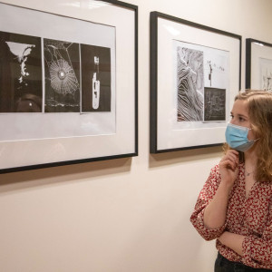 Wystawa „Między czernią a bielą"