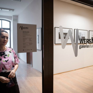 Wystawa „Między czernią a bielą"