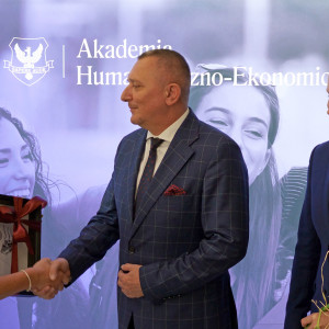 Statuetki i podziękowania partnerom technologicznym wręczone