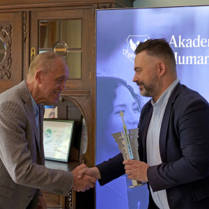 Statuetki i podziękowania partnerom technologicznym wręczone